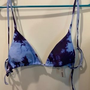 Bikini blue